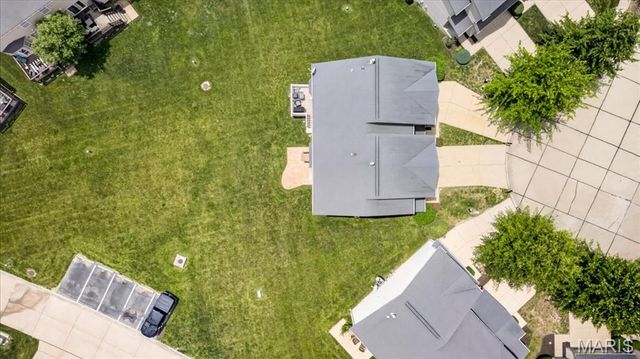 20 Country Heights Court, Lake St Louis, MO 63367