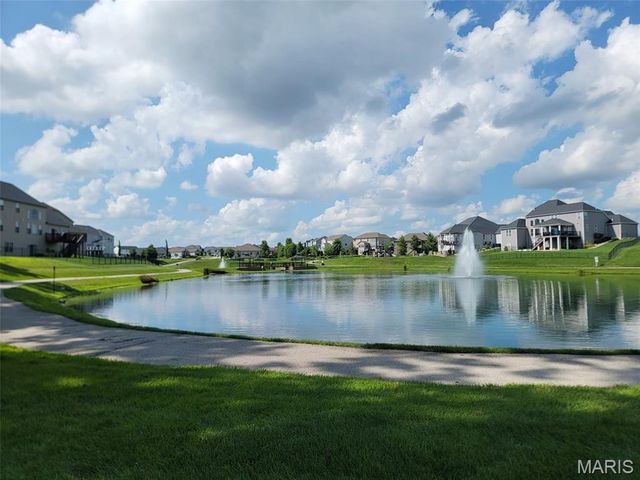 20 Country Heights Court, Lake St Louis, MO 63367