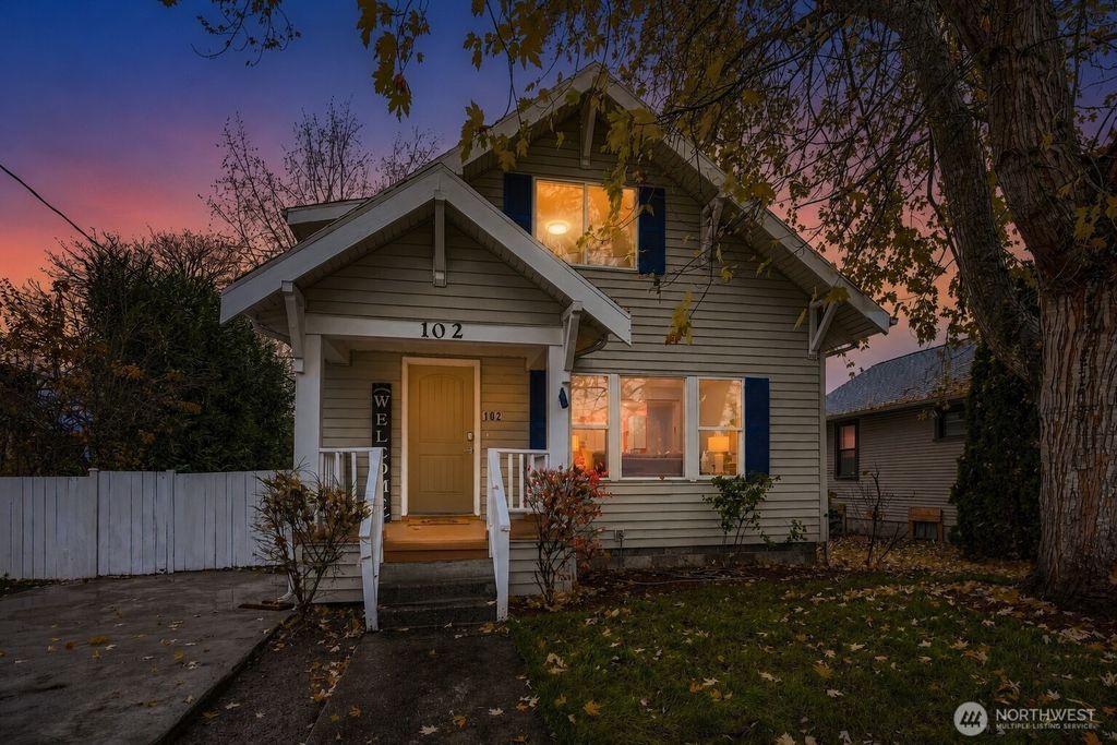 102 N Street NE, Auburn, WA 98002