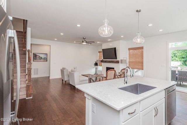 10331 Truman Way, Jeffersontown, KY 40299