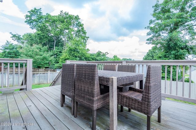 10331 Truman Way, Jeffersontown, KY 40299