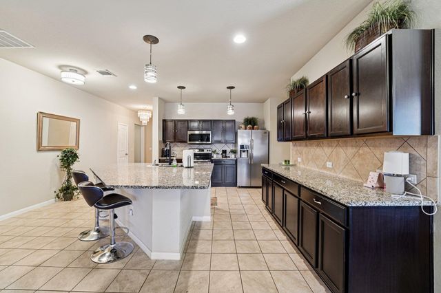 308 Nueces River TRL, Hutto, TX 78634