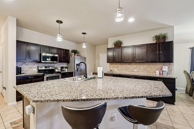 308 Nueces River TRL, Hutto, TX 78634