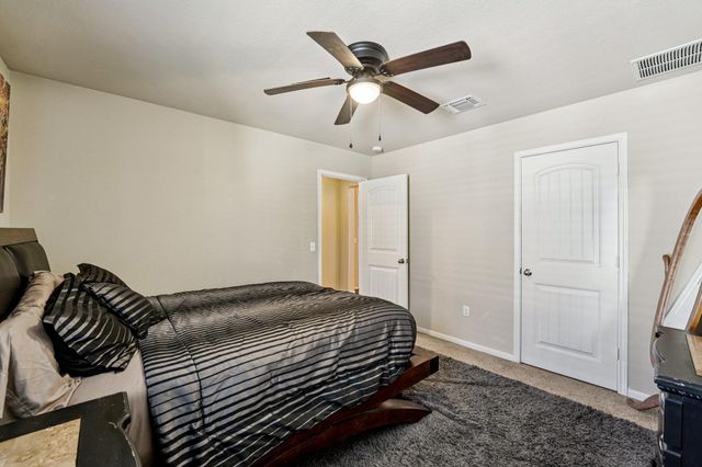 308 Nueces River TRL, Hutto, TX 78634