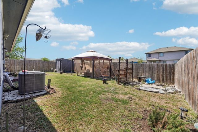 308 Nueces River TRL, Hutto, TX 78634