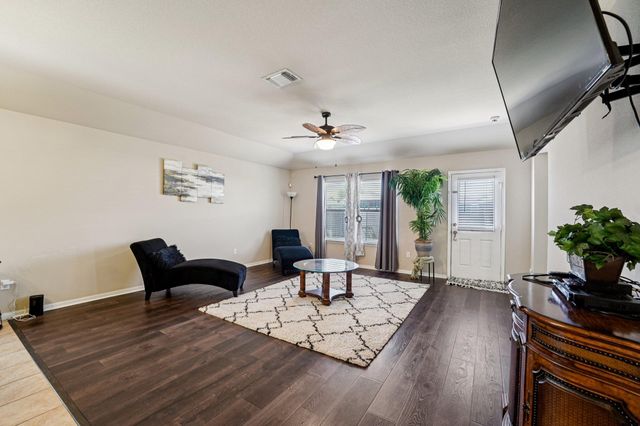 308 Nueces River TRL, Hutto, TX 78634