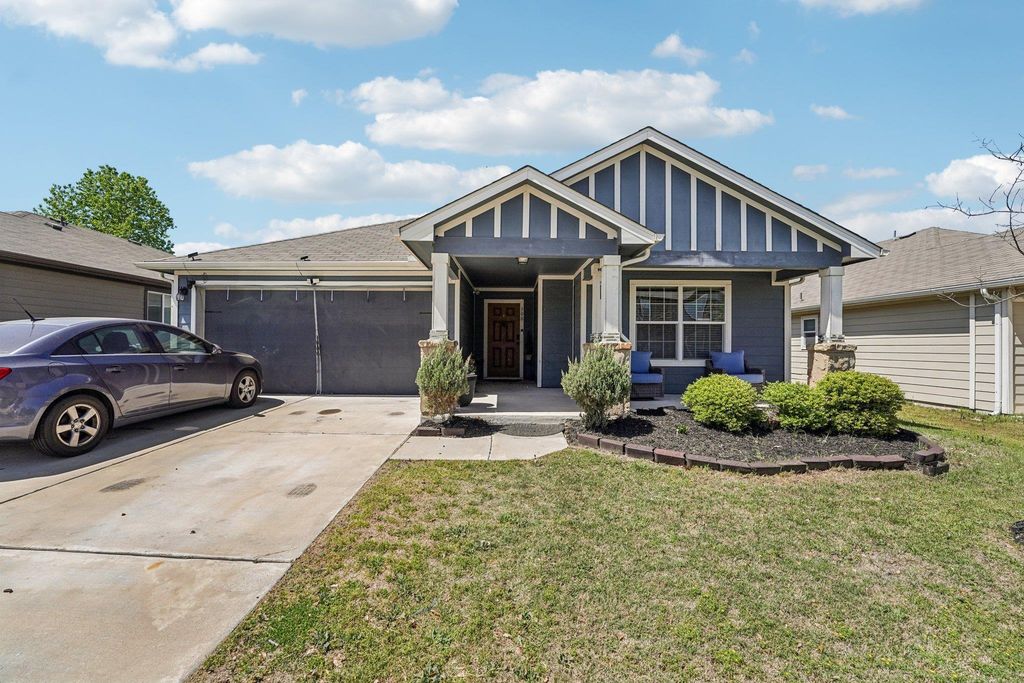 308 Nueces River TRL, Hutto, TX 78634