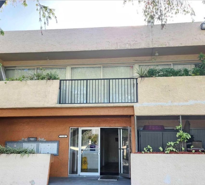 488 NE 18th Avenue 208, Homestead, FL 33033