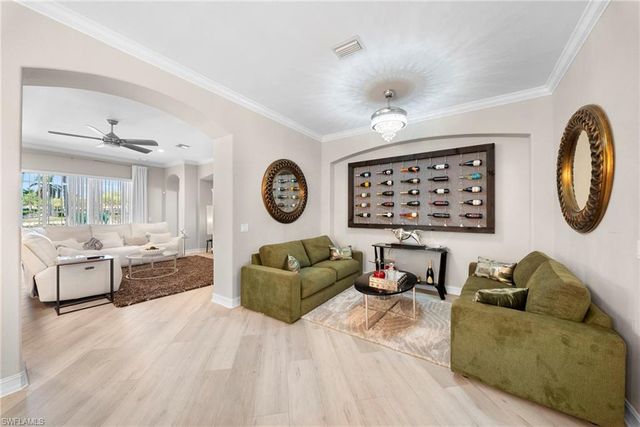 14321 Manchester DR, Naples, FL 34114