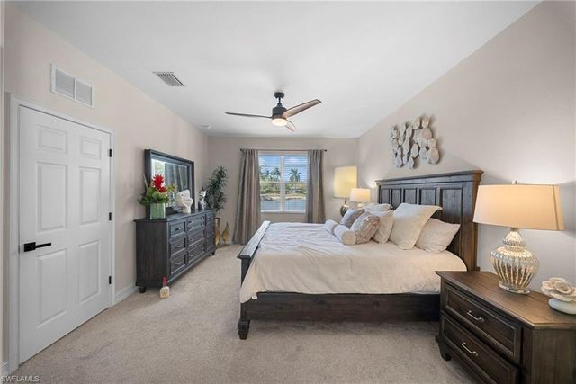 14321 Manchester DR, Naples, FL 34114