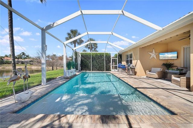 14321 Manchester DR, Naples, FL 34114