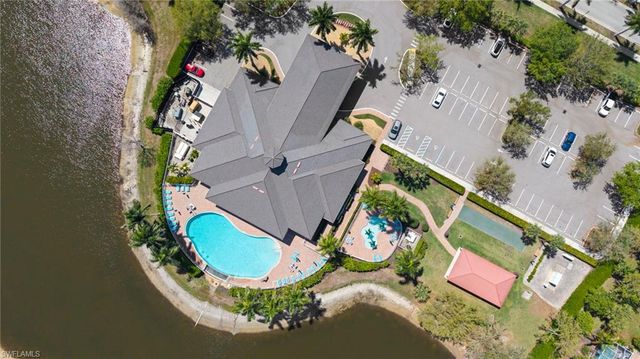 14321 Manchester DR, Naples, FL 34114