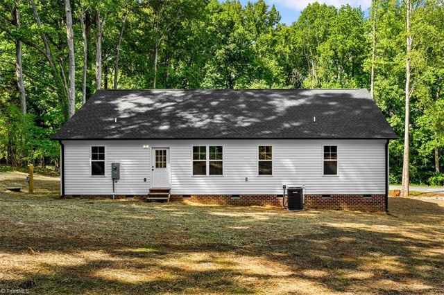 4007 Village Drive, Trinity, NC 27370