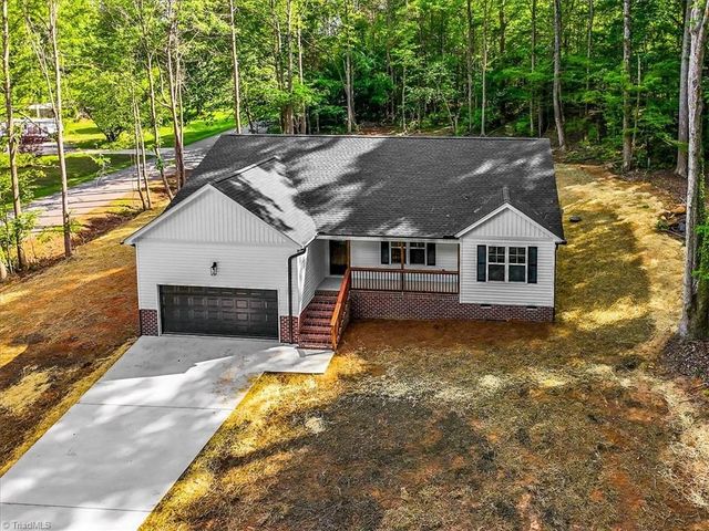 4007 Village Drive, Trinity, NC 27370