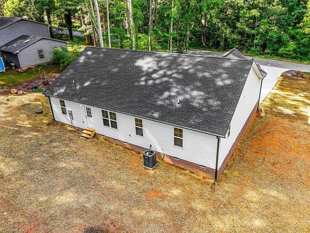 4007 Village Drive, Trinity, NC 27370