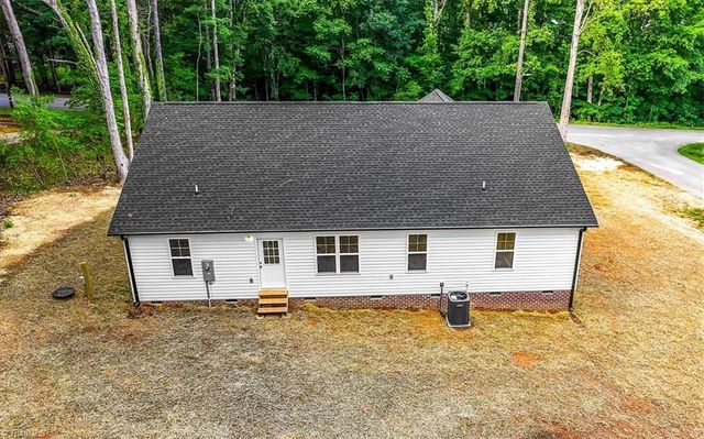 4007 Village Drive, Trinity, NC 27370