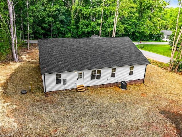 4007 Village Drive, Trinity, NC 27370