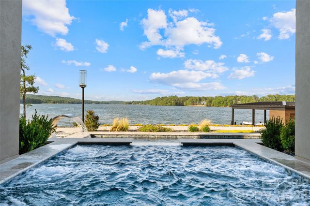 127 Brightwood Court, Norwood, NC 28128