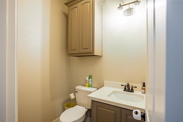 7495 Broussard Road, Beaumont, TX 77713