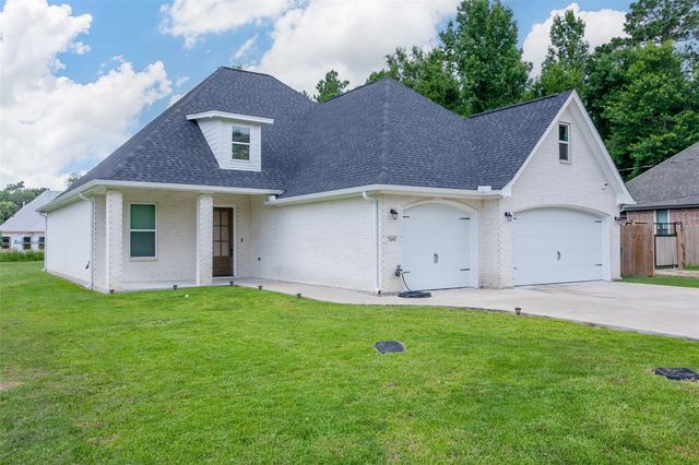 7495 Broussard Road, Beaumont, TX 77713