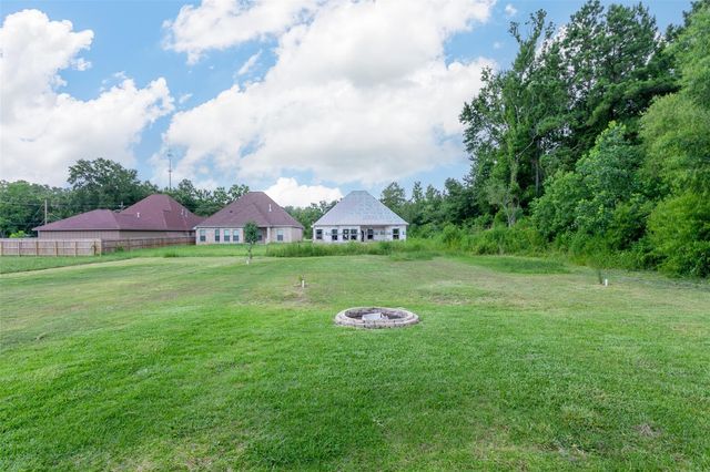 7495 Broussard Road, Beaumont, TX 77713