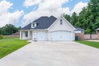 7495 Broussard Road, Beaumont, TX 77713