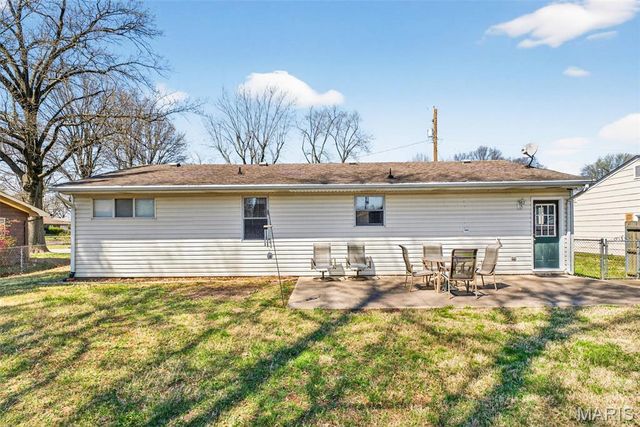 2104 E C Street, Belleville, IL 62221