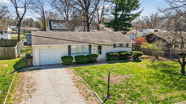 2104 E C Street, Belleville, IL 62221