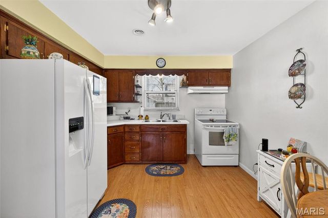 2104 E C Street, Belleville, IL 62221