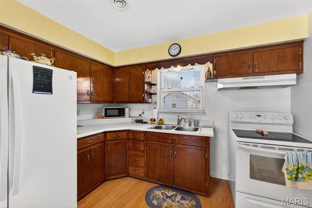 2104 E C Street, Belleville, IL 62221