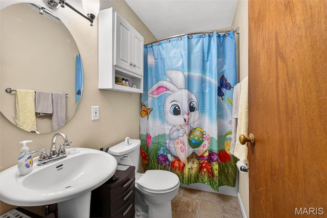 2104 E C Street, Belleville, IL 62221