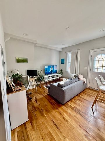 60 Liverpool St 1, Boston, MA 02128