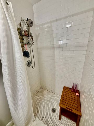 60 Liverpool St 1, Boston, MA 02128