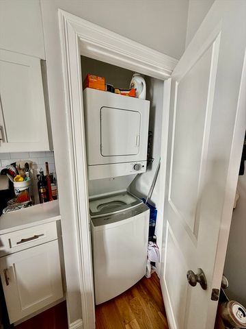 60 Liverpool St 1, Boston, MA 02128