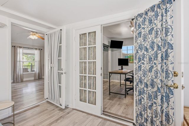 7201 5TH AVENUE N, St Petersburg, FL 33701