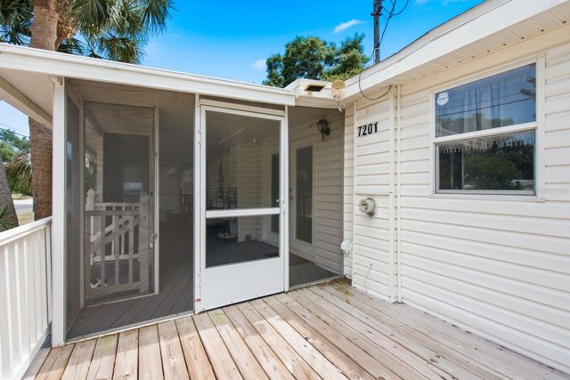 7201 5TH AVENUE N, St Petersburg, FL 33701