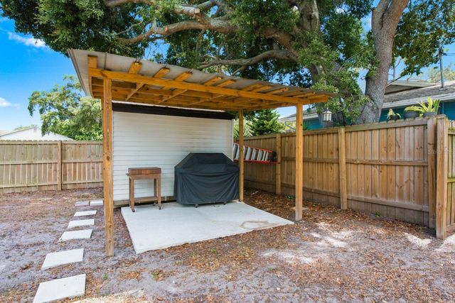 7201 5TH AVENUE N, St Petersburg, FL 33701