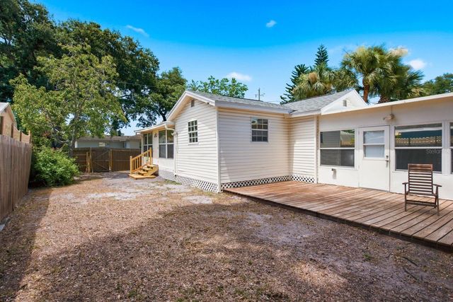 7201 5TH AVENUE N, St Petersburg, FL 33701