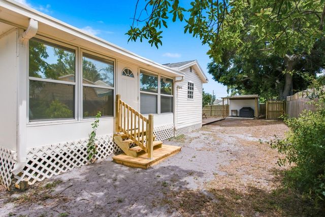 7201 5TH AVENUE N, St Petersburg, FL 33701