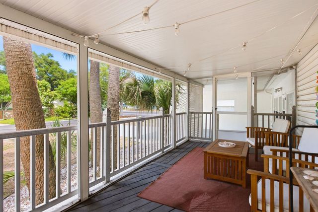 7201 5TH AVENUE N, St Petersburg, FL 33701