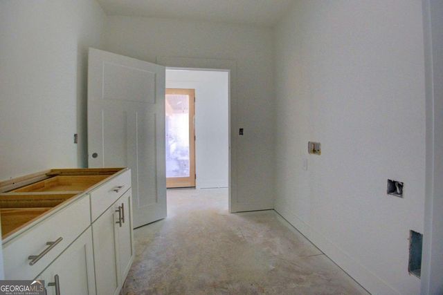 108 Woodcrest Drive, Jackson, GA 30233