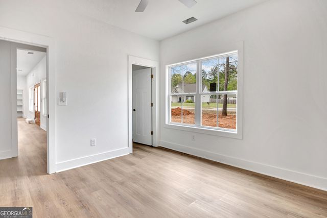 108 Woodcrest Drive, Jackson, GA 30233