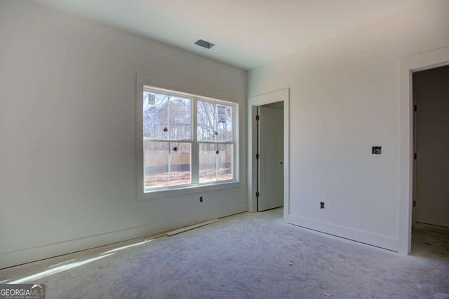 108 Woodcrest Drive, Jackson, GA 30233