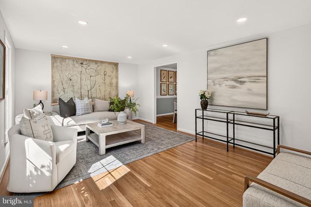 4018 ROBERTSON BLVD, Alexandria, VA 22309