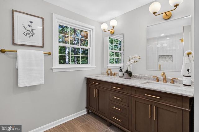 4018 ROBERTSON BLVD, Alexandria, VA 22309