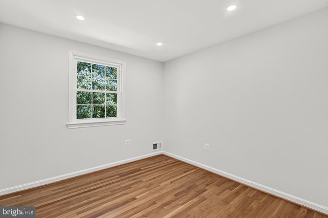4018 ROBERTSON BLVD, Alexandria, VA 22309