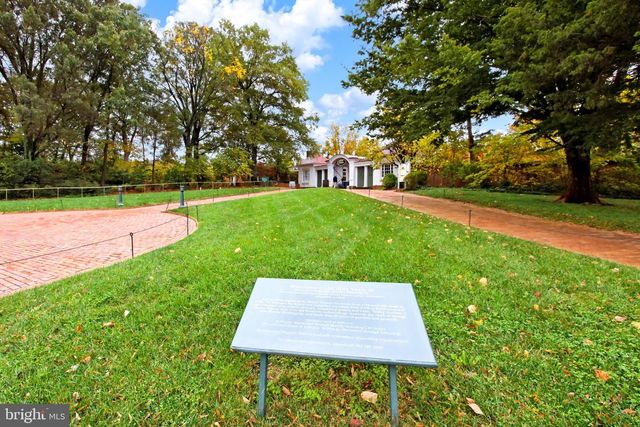 4018 ROBERTSON BLVD, Alexandria, VA 22309