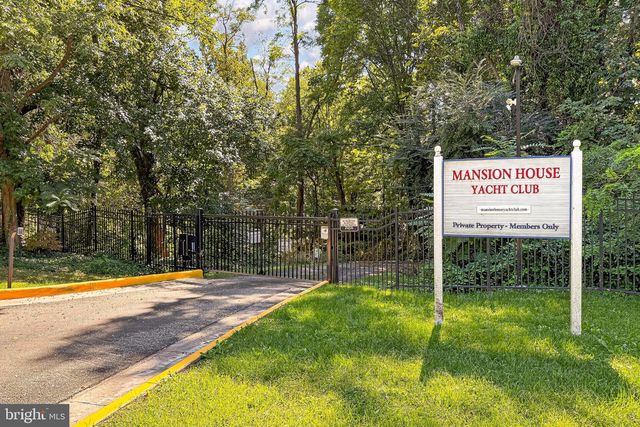 4018 ROBERTSON BLVD, Alexandria, VA 22309