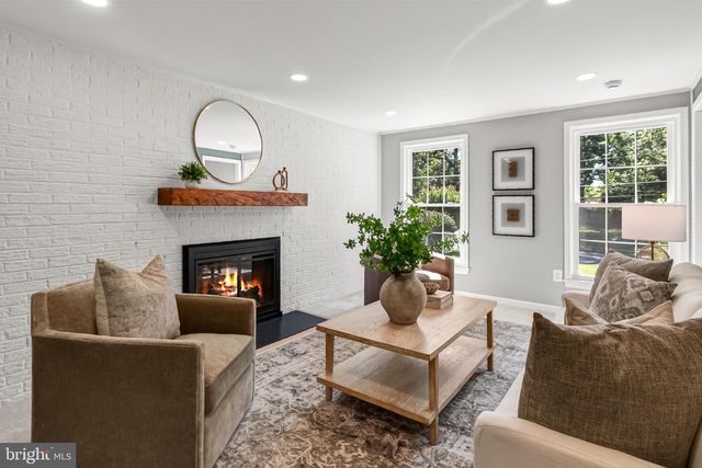 4018 ROBERTSON BLVD, Alexandria, VA 22309