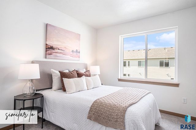 3405 S Jerome Pl Place, Sioux Falls, SD 57106